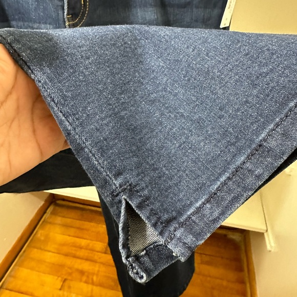 12. NWT Lane Bryant Mid-rise Sara Crop - Picture 3 of 5